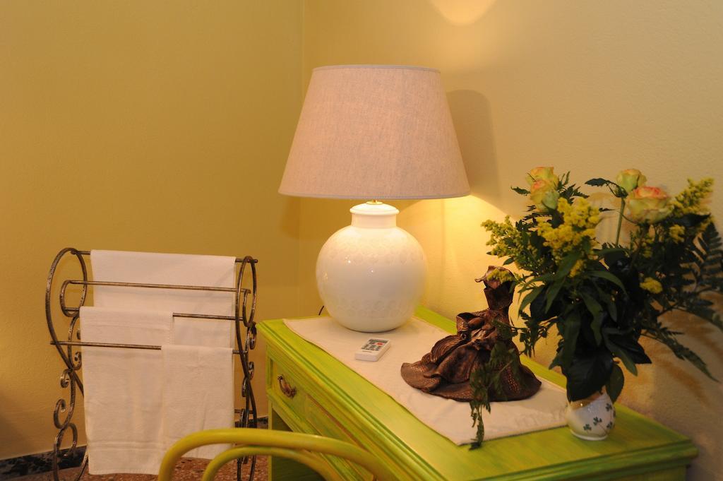 Bed And Breakfast Su Niu Quartucciu Habitación foto